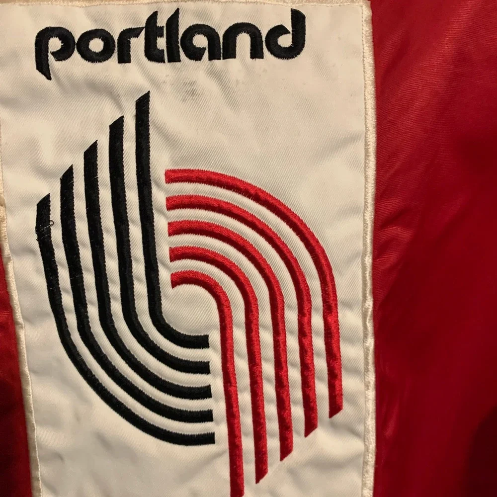 Blazers Red and Black  Satin Bomber Jacket - Picture 11 of 12